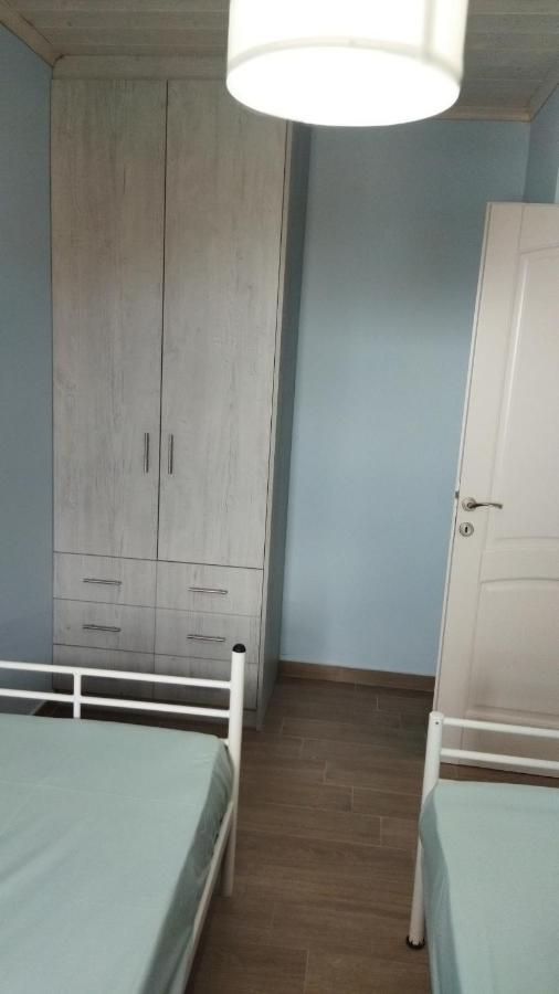 Με Θέα Το Ηλιοβασιλεμα 2 Vila Afissos Exterior foto