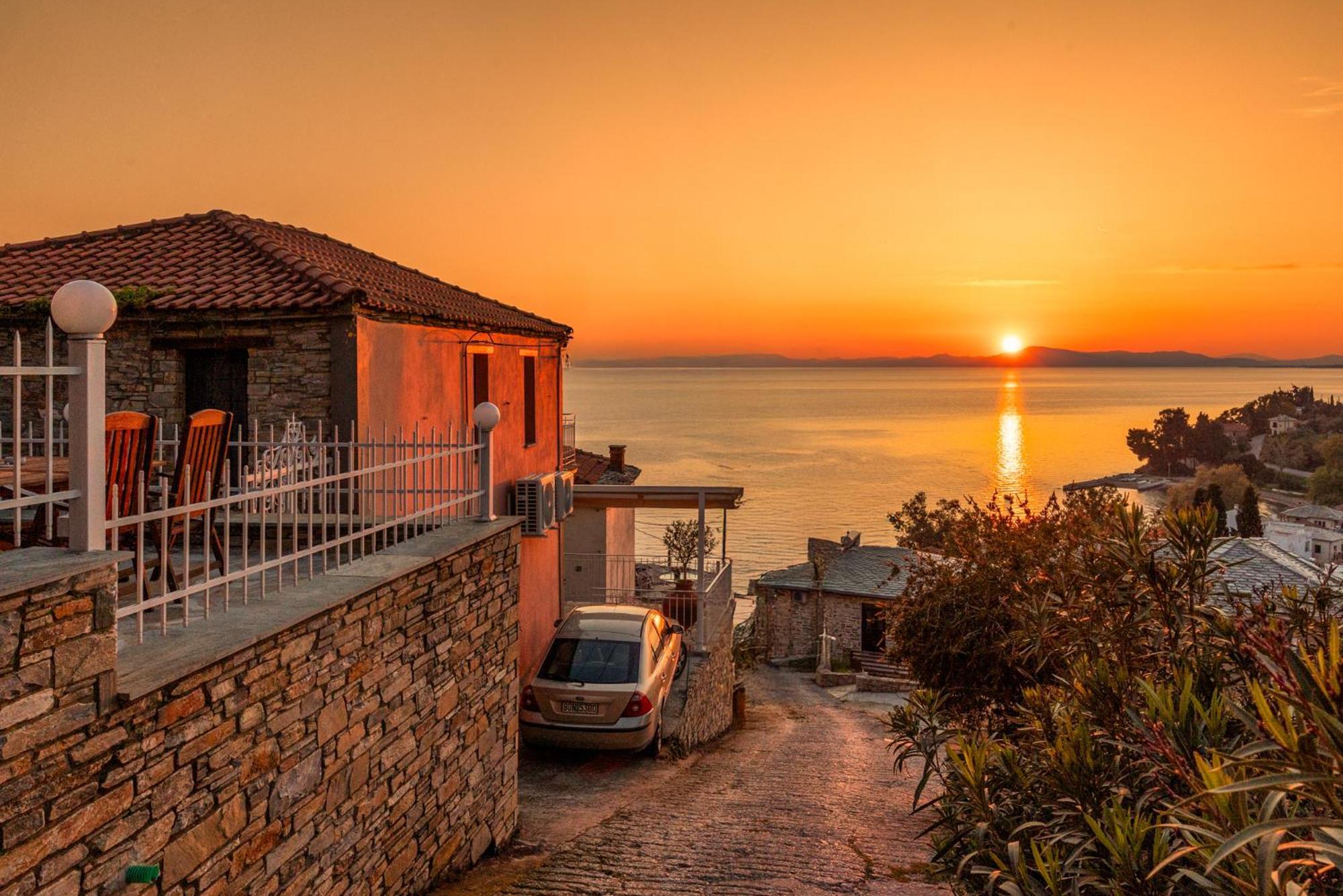Με Θέα Το Ηλιοβασιλεμα 2 Vila Afissos Exterior foto